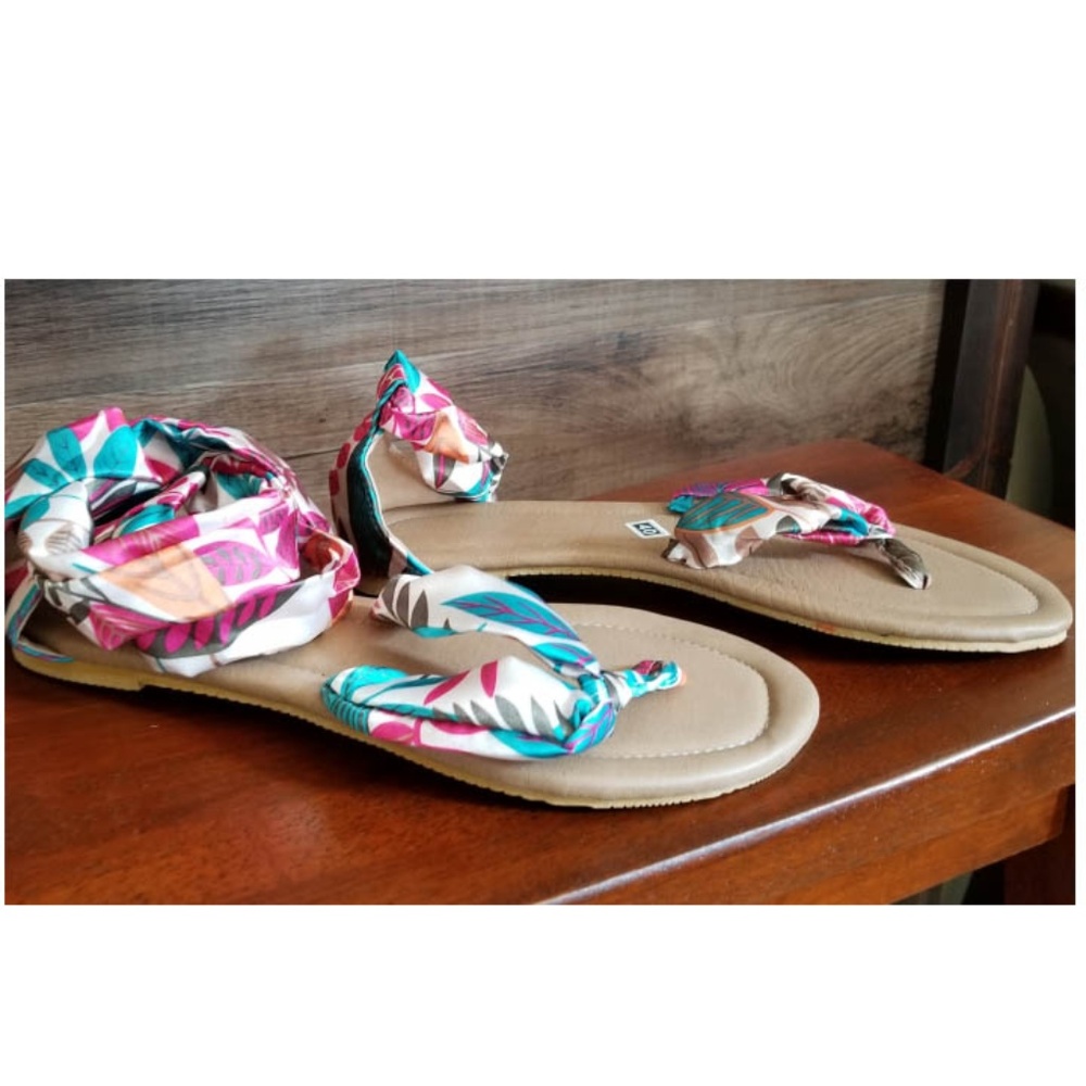 EUC Multi-colored flat ankle-tie sandals